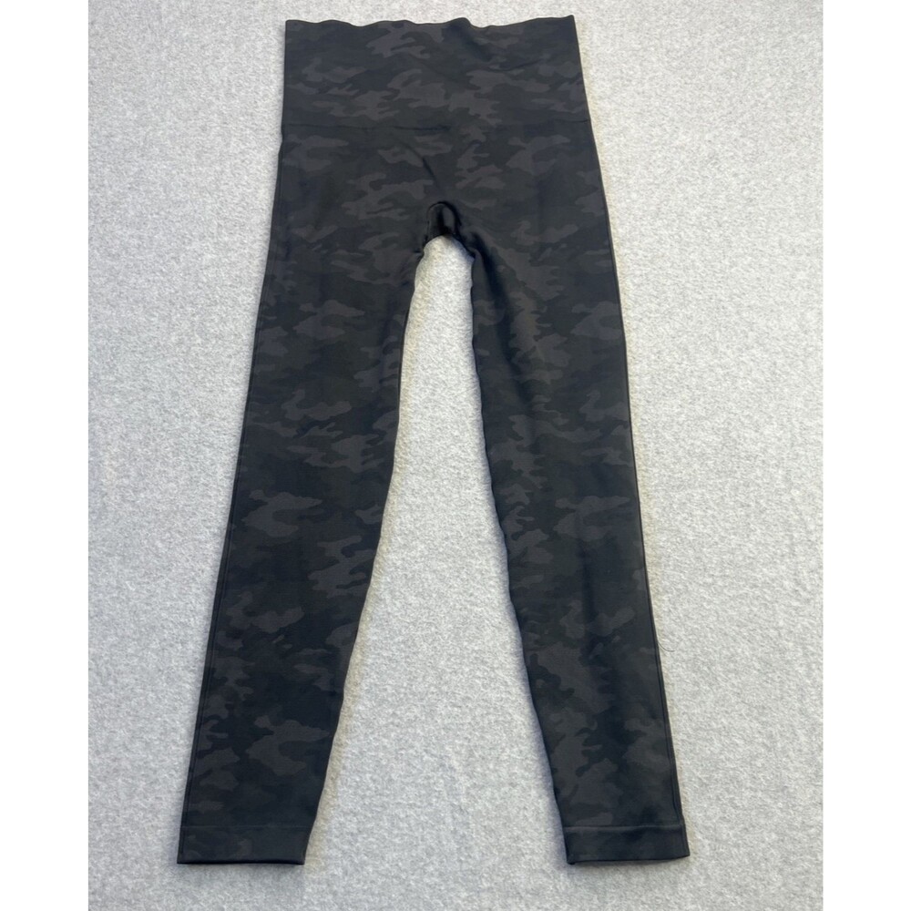 Spanx Look at me Now Seamless Leggings Large Black Camo Shaping Athleisure